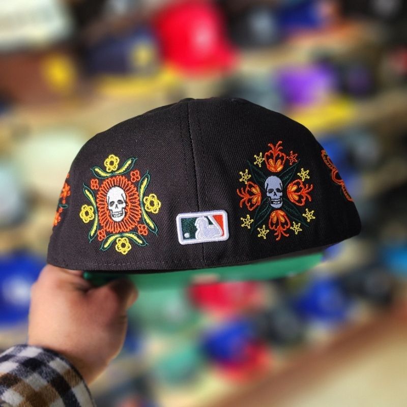 Casquette New York Yankees New Era 59FIFTY - Édition Skulls & Roses – Image 2