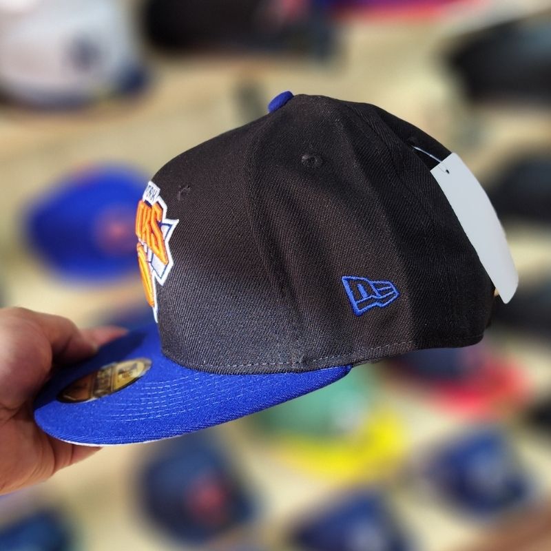 Casquette New York Knicks New Era 59FIFTY - Noir & Bleu Royal - الصورة 3