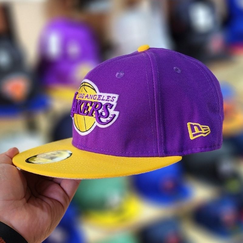 Casquette Los Angeles Lakers New Era 59FIFTY - Violet & Jaune – Image 4