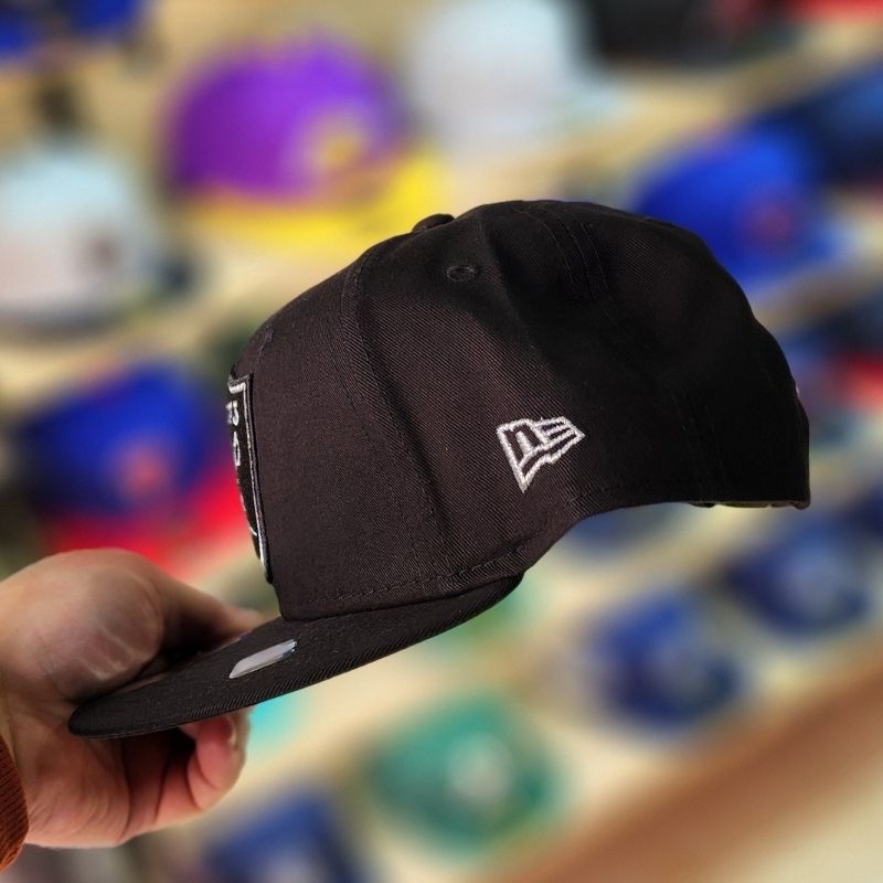 Titre : Casquette Las Vegas Raiders New Era 9FIFTY edition Super Bowl - Noir & Argent - الصورة 3
