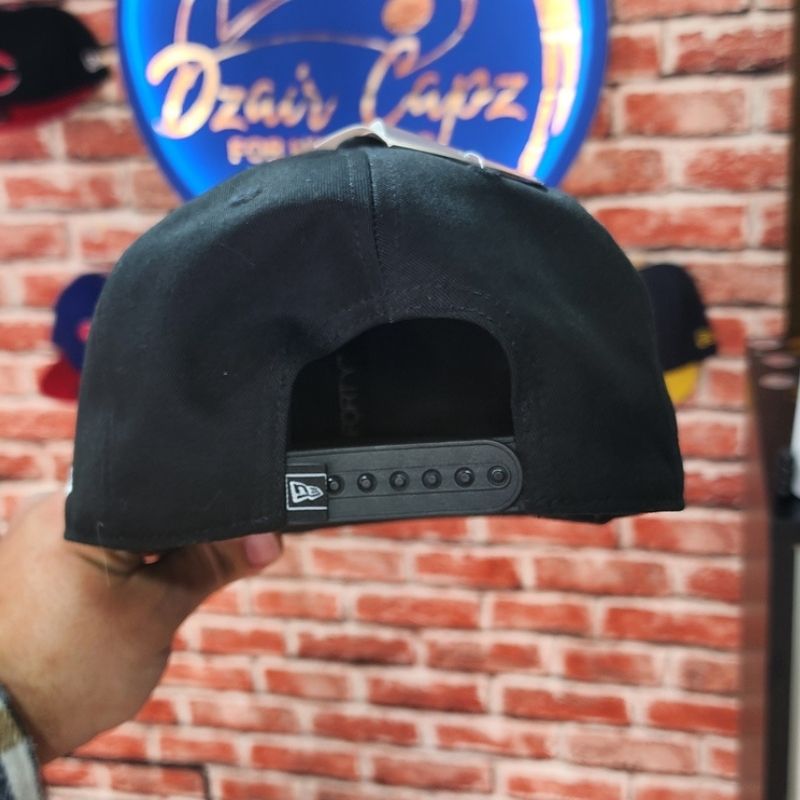 Casquette New Era 9FORTY Chicago Bulls - Black & White – Image 2