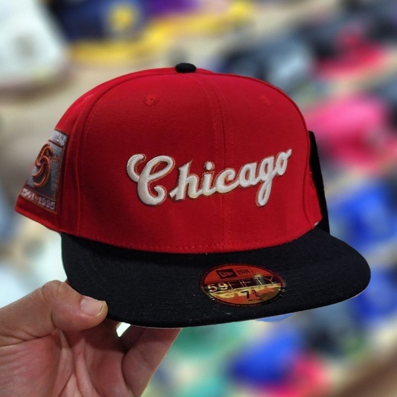 Casquette 59FIFTY Chicago Bulls Rouge & Noir logo ecrits – Image 5