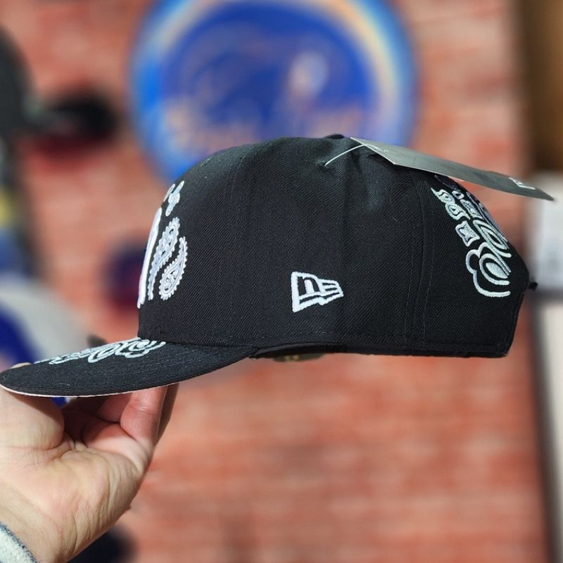 Casquette New Era 9FIFTY NY Yankees - Edition Paisley Black Art - الصورة 3