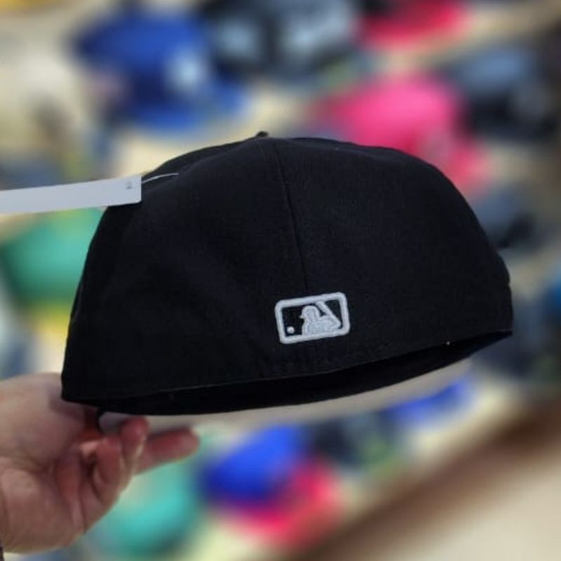 Casquette LA Dodgers New Era 59FIFTY Noire & white outline Fitted – Image 2