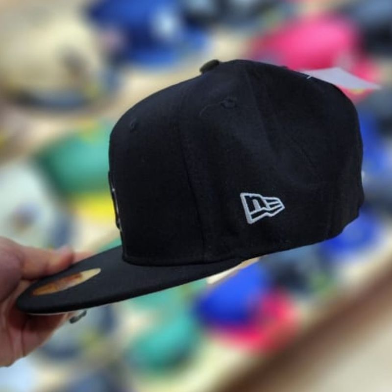 Casquette LA Dodgers New Era 59FIFTY Noire & white outline Fitted – Image 4