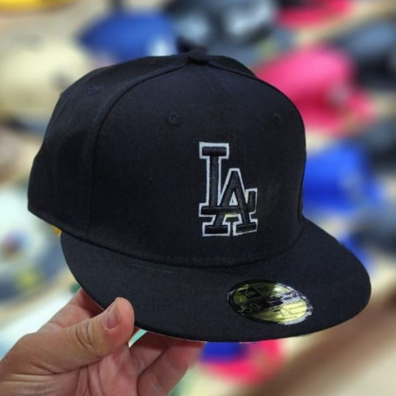 Casquette LA Dodgers New Era 59FIFTY Noire & white outline Fitted – Image 5
