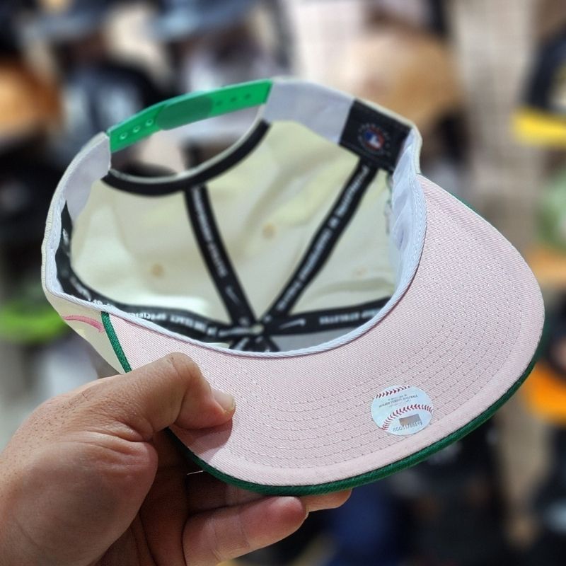 Casquette NY Yankees New Era 9FIFTY Beige et Menthe à Broderie Florale Snapback – Image 4