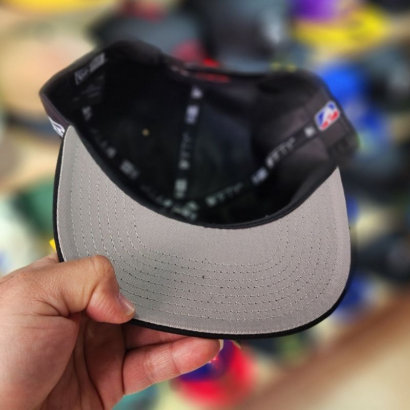 Casquette New Era 9FIFTY New York Knicks - Edition NBA Noir – Image 4