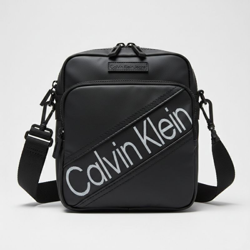 Sacoche Calvin Klein - Design Logo Diagonal Noir & Blanc