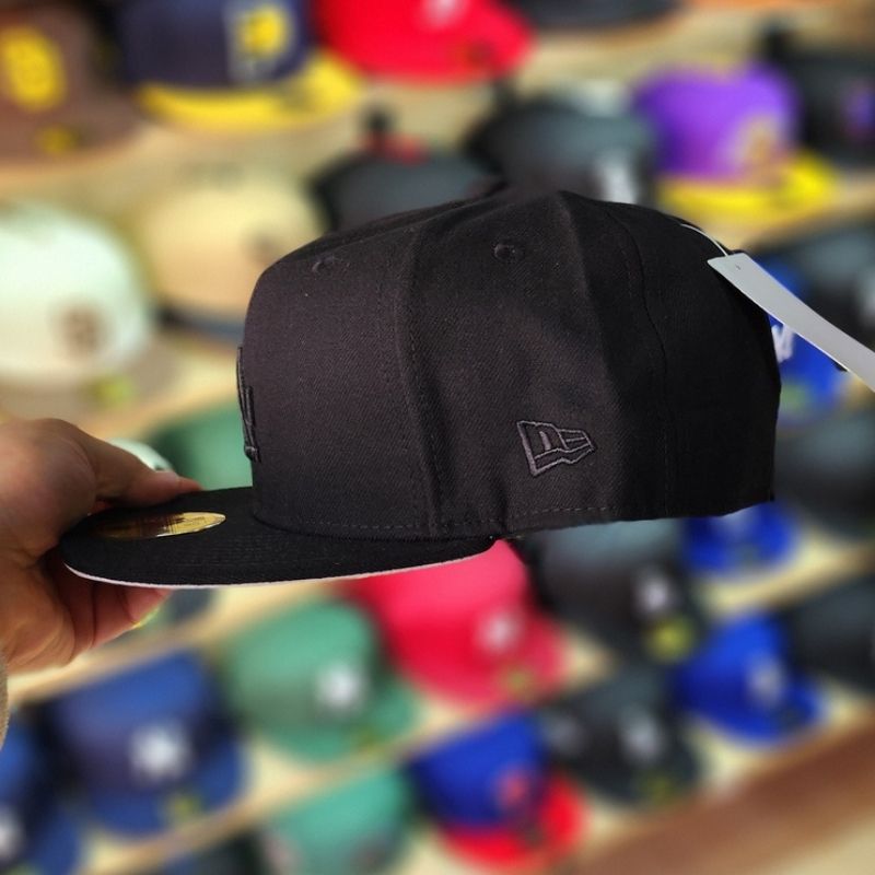 Casquette Los Angeles Dodgers New Era 59FIFTY - Édition Blackout – Image 3