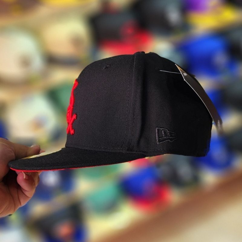 Casquette Chicago White Sox New Era 59FIFTY - Noir & Rouge avec Patch - الصورة 4