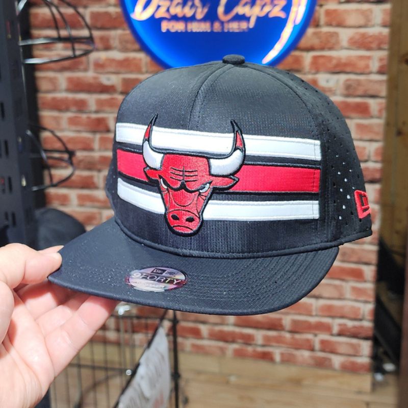 Casquette New Era 9FORTY Chicago Bulls – Design Rayé Rouge & Blanc – Tissu Respirant – Image 5