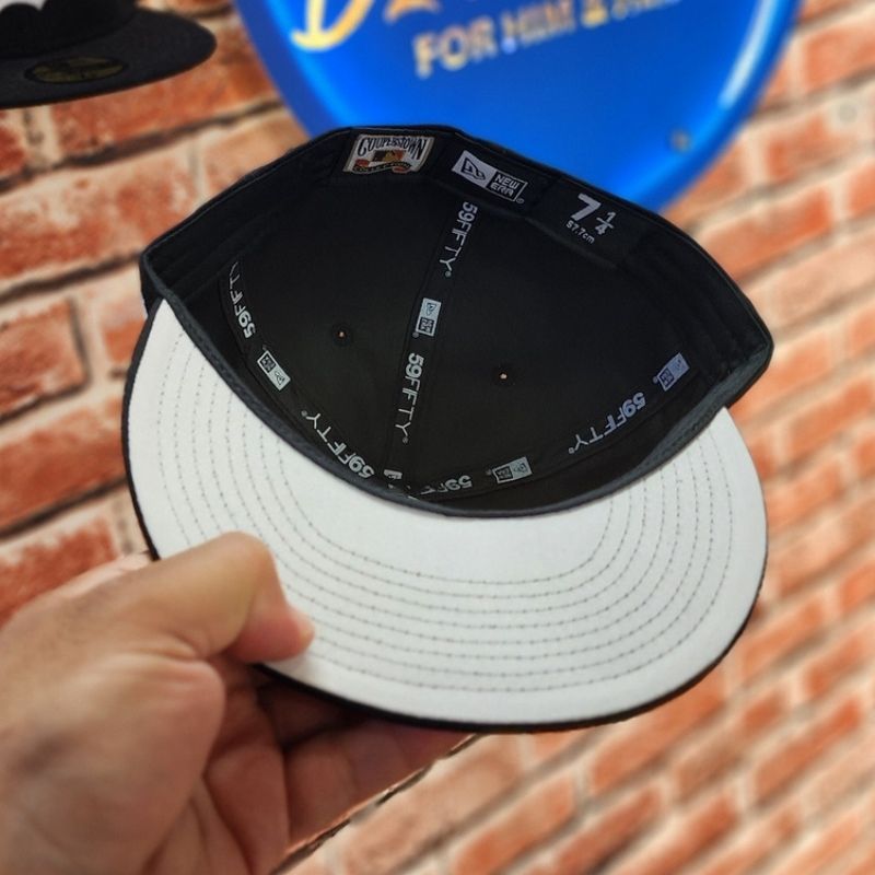 Casquette Los Angeles Dodgers Black and Silver 59FIFTY Cap – Image 4