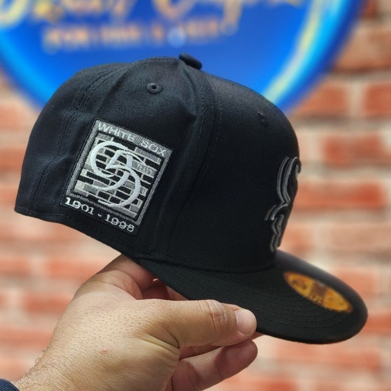 casquette Chicago White Sox Black and Silver 59FIFTY Cap – Image 3
